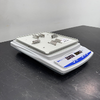 Fisherbrand Microplate Shaker Model 88861023 image 0